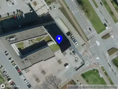 Brandweer met gepaste spoed naar de Gerretsonplein in Eindhoven vanwege een liftopsluiting