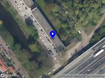 Ambulance met grote spoed naar de Hoogenwaardstraat in Rotterdam