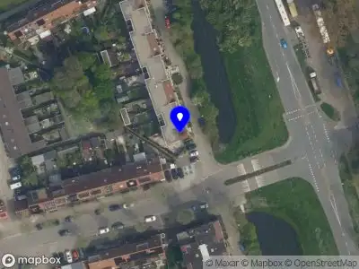 Ambulance met grote spoed naar de Uilensingel in Delft