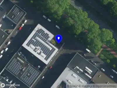 Ambulance met gepaste spoed naar de Netwerkweg in Amsterdam