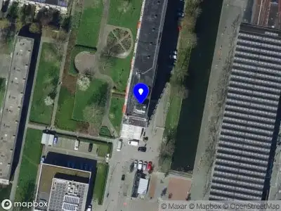 Ambulance met gepaste spoed naar de Ooltgensplaathof in Rotterdam