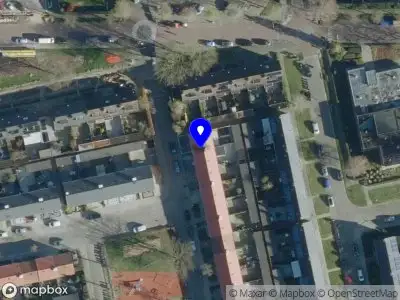 Brandweer met grote spoed naar de Bachplein in Zaltbommel vanwege reanimatie