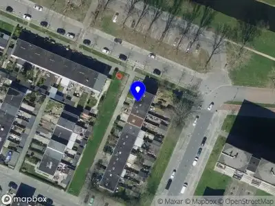 Ambulance met grote spoed naar de Orpheopad in Hoogvliet Rotterdam