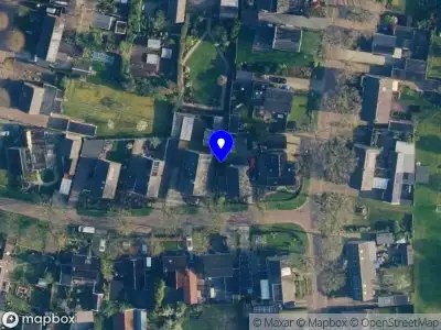 Brandweer met gepaste spoed naar de Vinkenstraat in Norg