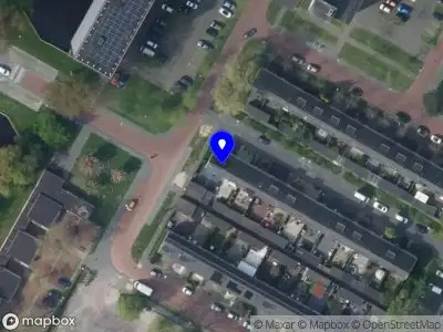 Ambulance met grote spoed naar de Beijaertstraat in Alkmaar