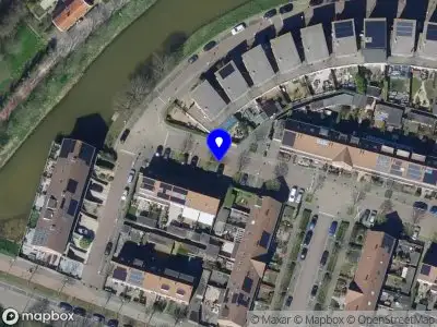 Ambulance met grote spoed naar de Forum in Poortugaal