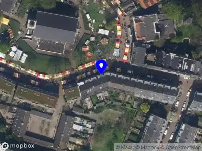 Ambulance met gepaste spoed naar de Charloisse Kerksingel in Rotterdam