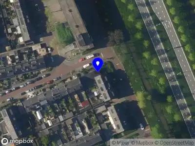 Brandweer met grote spoed naar de Wielewaalstraat in Alphen aan den Rijn vanwege afhijsen patient