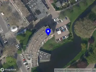 Ambulance met grote spoed naar de Louise de Colignylaan in Ridderkerk