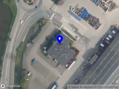 Ambulance met grote spoed naar de Wateringveldseweg in Wateringen