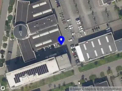 Ambulance met grote spoed naar de Karel Doormanweg in Schiedam