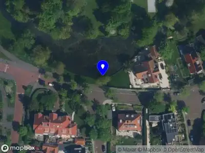 Ambulance naar de Vijverlaan in Haarlem vanwege ongeval met letsel