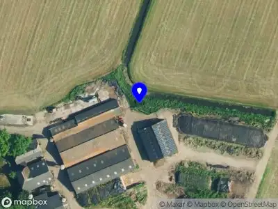 Brandweer met grote spoed naar de Pleegsterdijk in Broekland vanwege gebouwbrand