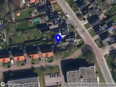 Brandweer met grote spoed naar de Schoolstraat in Bedum vanwege waarnemen gaslucht