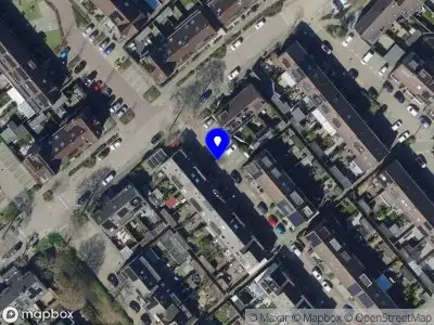 Ambulance met grote spoed naar de Gaspeldoorn in Poortugaal