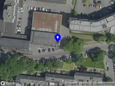 Politie naar de Tarwelaan in Eindhoven vanwege ongeval met letsel