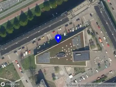 Ambulance met grote spoed naar de Vincent van Goghlaan in Maassluis