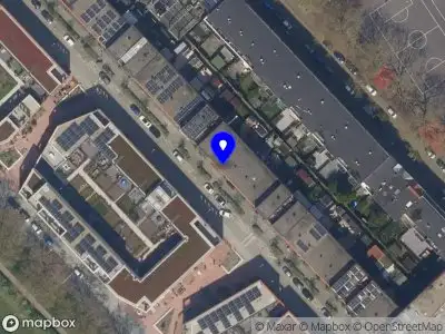 Ambulance met gepaste spoed naar de Puntstraat in Rotterdam