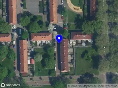 Ambulance met grote spoed naar de Vredeman de Vriesstraat in Amsterdam