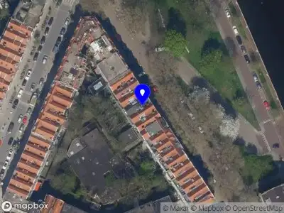 Ambulance met gepaste spoed naar de Mathenesserdijk in Rotterdam