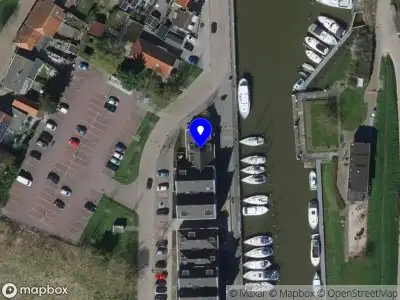 Ambulance naar de Handelskade in Oude-Tonge