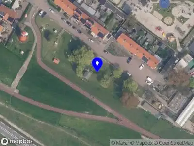 Ambulance met grote spoed naar de Willem van Houtenstraat in Hoek van Holland