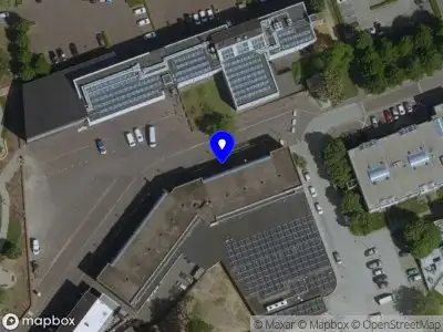 Ambulance met grote spoed naar de Amerikaplein in Margraten