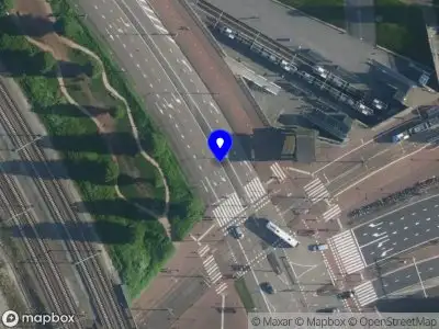 Snelheidscontrole op Piet Heinkade te Amsterdam