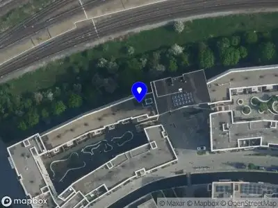 Brandweer met gepaste spoed naar de Theo van Doesburghof in Diemen vanwege een liftopsluiting