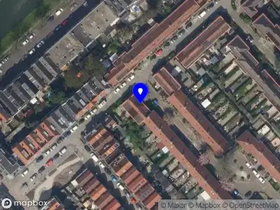 Ambulance met grote spoed naar de Schiltmanstraat in Rotterdam