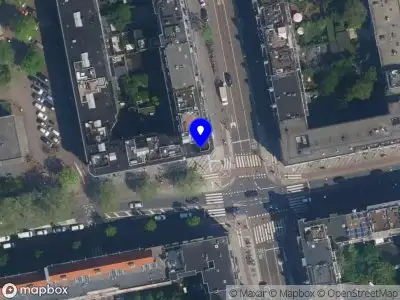 Traumahelikopter met grote spoed naar de Admiraal De Ruijterweg in Amsterdam