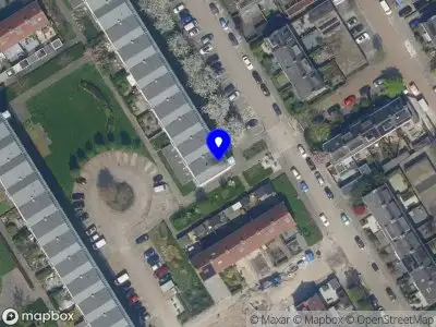 Ambulance met grote spoed naar de Alkenlaan in Capelle aan den IJssel