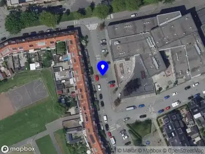 Ambulance met gepaste spoed naar de Weissenbruchstraat in Dordrecht