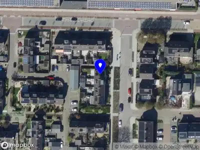 Ambulance met grote spoed naar de Vlietweg in Barendrecht