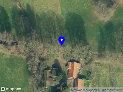 Politie met grote spoed naar de Apollolaan in Almelo vanwege aanrijding met letsel