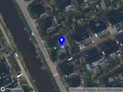 Politie met grote spoed naar de Hoendiep Oostzijde in Zuidhorn vanwege ongeval met letsel