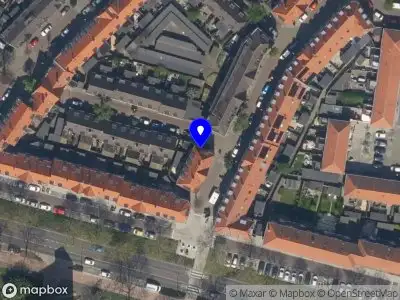 Ambulance met grote spoed naar de Heenvlietsestraat in Schiedam
