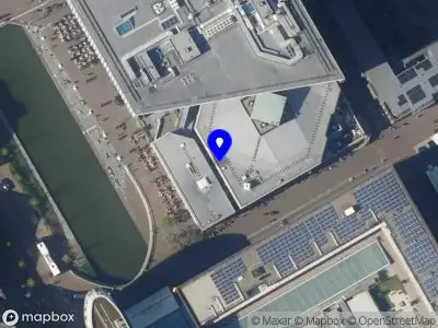 Brandweer met gepaste spoed naar de Vredenburgkade in Utrecht