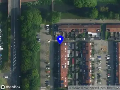 Ambulance met grote spoed naar de Siebren van der Baanhof in Amsterdam