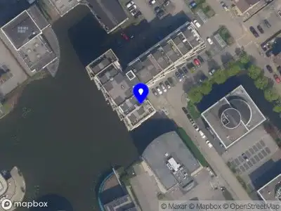 Ambulance met gepaste spoed naar de Barbizonplaats in Capelle aan den IJssel