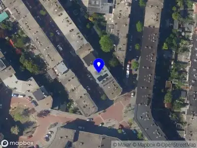 Ambulance met grote spoed naar de Cornelis van der Lijnstraat in 's-Gravenhage