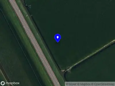 Brandweer met grote spoed naar de Slikkerdijk in Wieringerwaard vanwege voertuigbrand