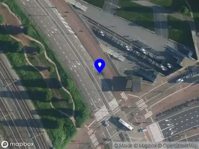 Snelheidscontrole op Piet Heinkade te Amsterdam