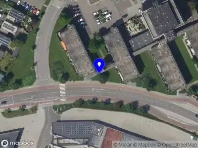 Brandweer met gepaste spoed naar de Karel Doormanlaan in Papendrecht vanwege afhijsen patient