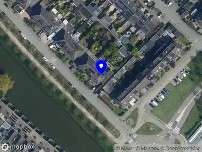 Ambulance met gepaste spoed naar de Laan van Bizet in Nieuw-Vennep