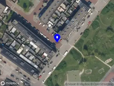 Ambulance met grote spoed naar de Goeman Borgesiusstraat in Schiedam