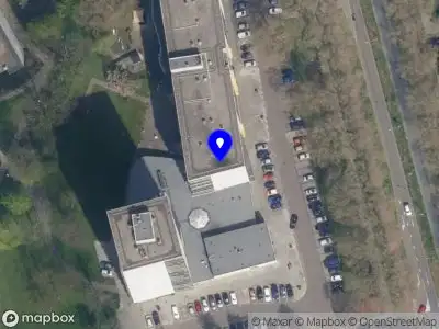 112 melding Ambulance met gepaste spoed naar de Thomas Mannplaats in Rotterdam