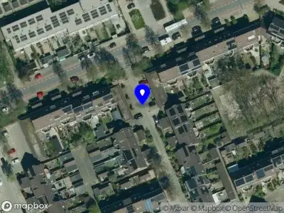 Brandweer met gepaste spoed naar de Linnaeushof in Ede vanwege afhijsen patient