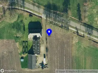 Brandweer met grote spoed naar de Stapelerweg in De Wijk