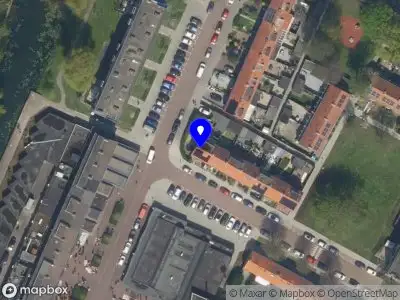 112 melding Ambulance met grote spoed naar de Abelenlaan in Rozenburg